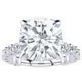 Griselda Moissanite Ring