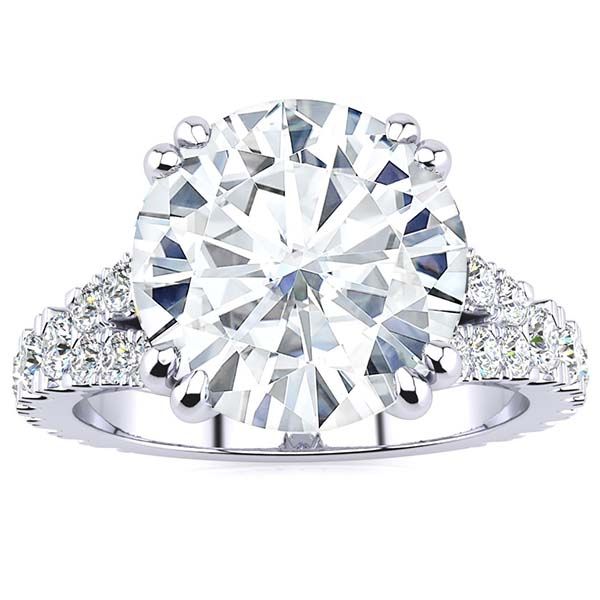 Regina Moissanite Ring
