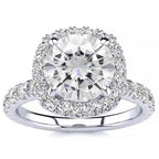 Donna Moissanite Ring