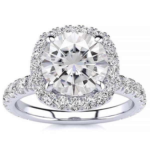 Donna Moissanite Ring