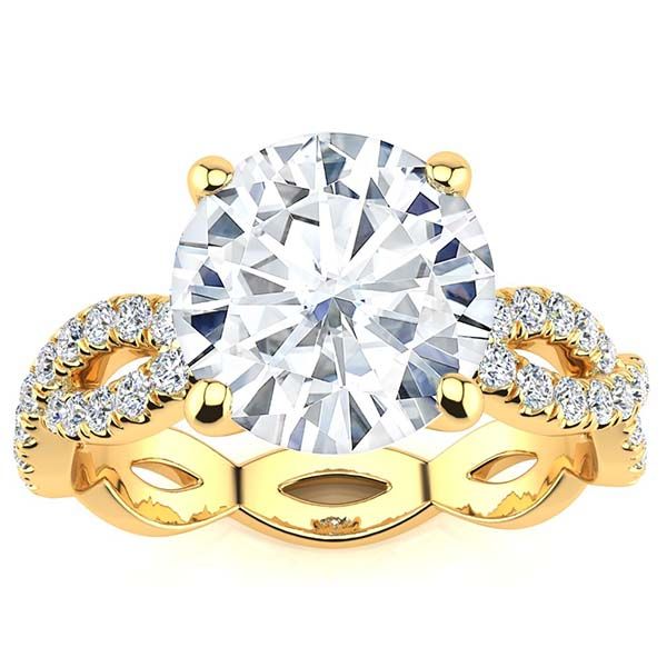 Amara Moissanite Ring