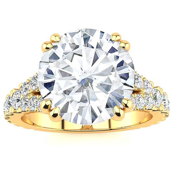 Regina Moissanite Ring