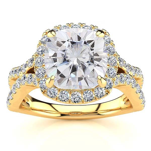 Julia Moissanite Ring