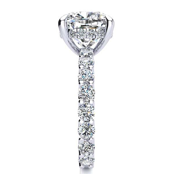 Griselda Moissanite Ring