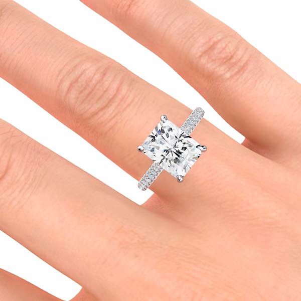 Ariana Moissanite Ring