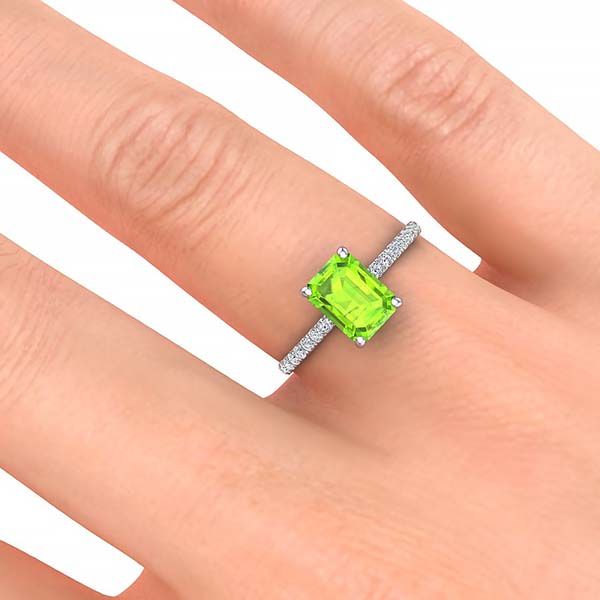 Yana Peridot Ring