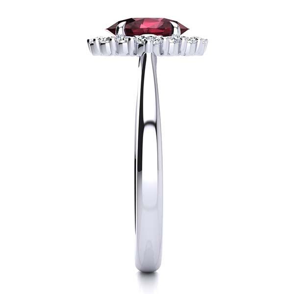 Debora Garnet Ring